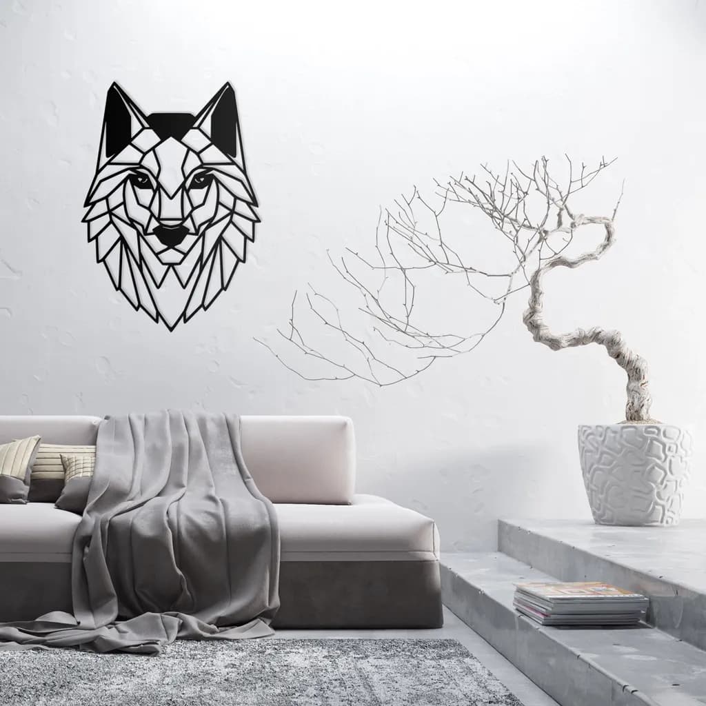 Silueta de lobo impresa en 3D montada en una pared de salón
